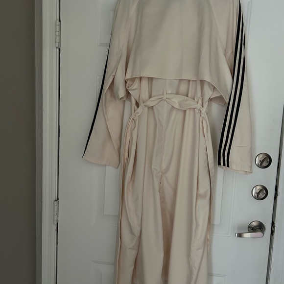 Trench - Picture 2 of 2